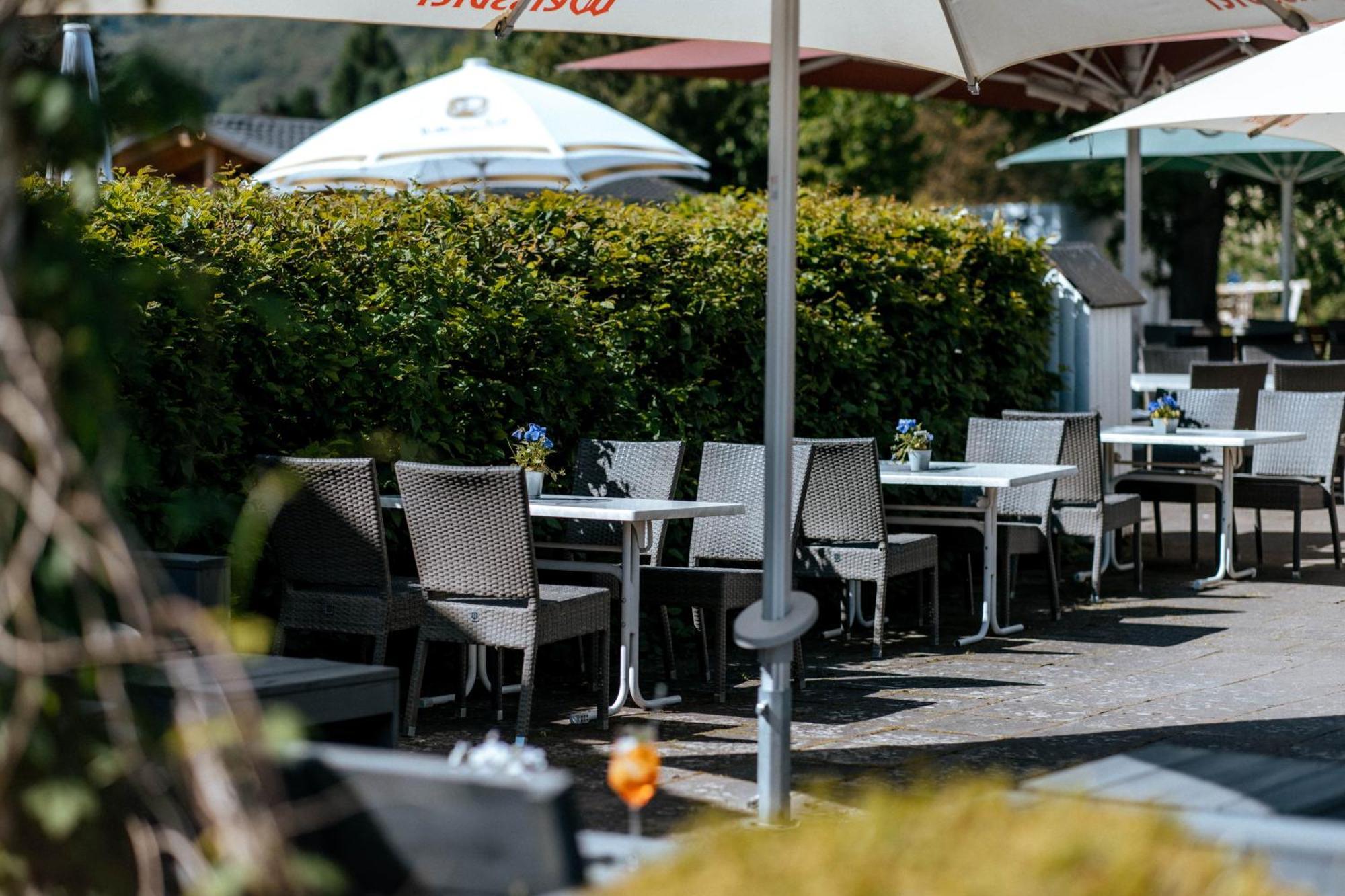 Hotel & Restaurant Kronenhof Am Weser-Radweg Oberweser Kültér fotó
